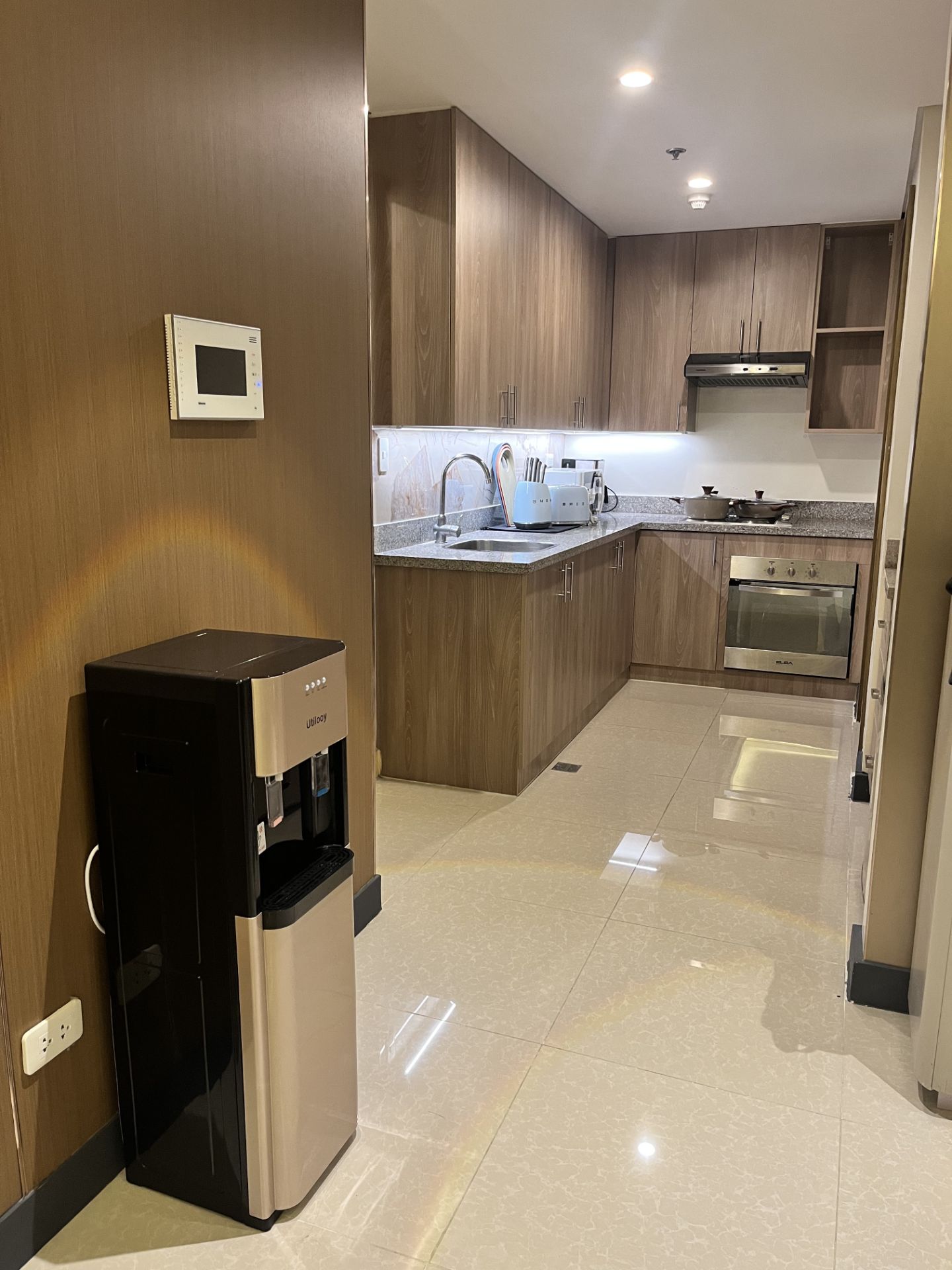 2BR Suite Merlot Near Twinlakes Tagaytay