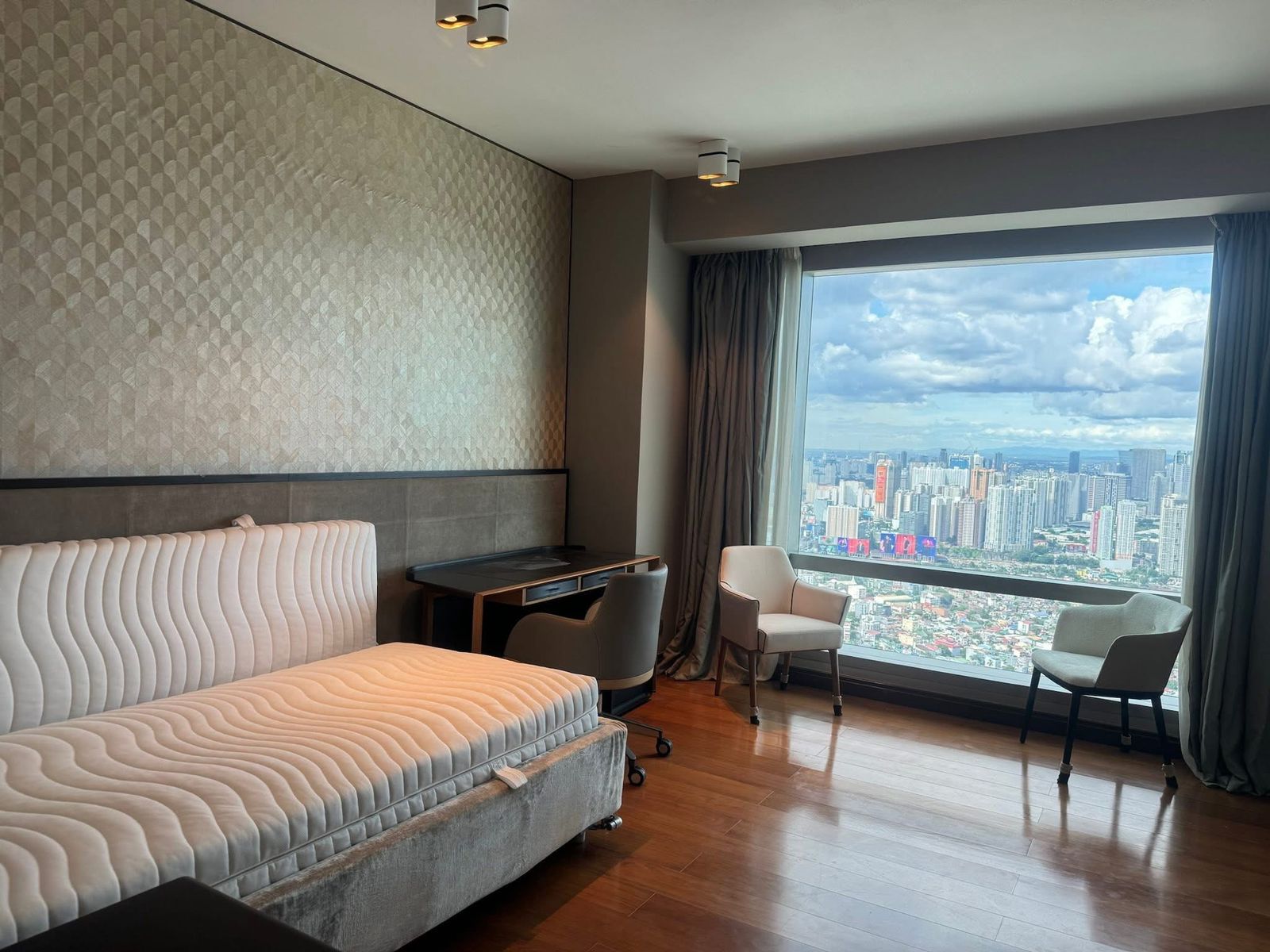 Taguig Condo for Rent