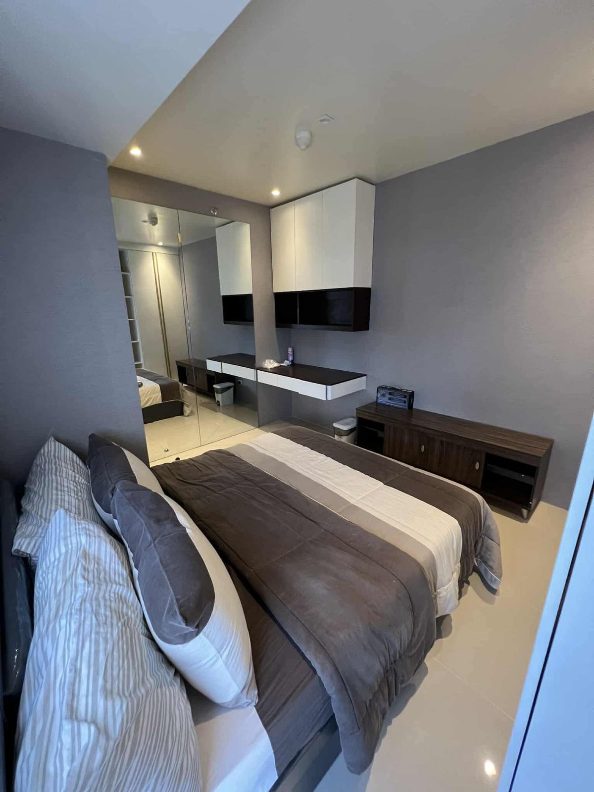 Makati City Condo for Sale