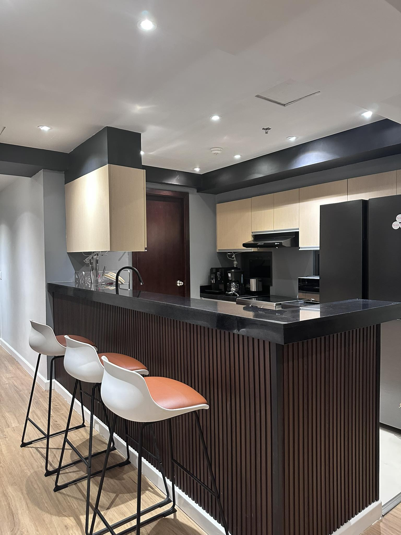 Makati City Condo for Rent