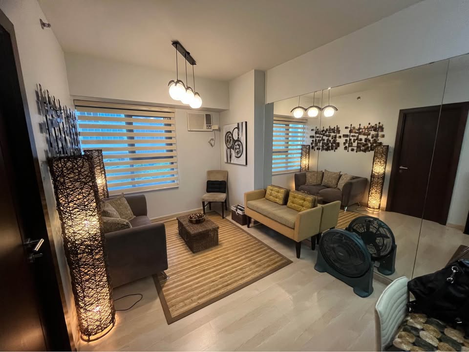 FOR RENT: 1BR sa The Fort Residences, BGC