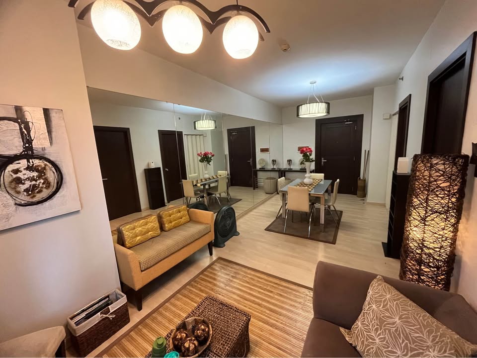 FOR RENT: 1BR sa The Fort Residences, BGC
