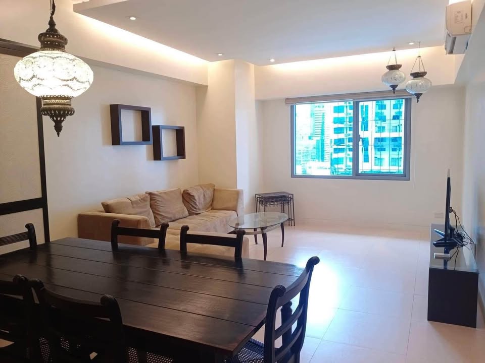 FOR RENT: 2BR Corner Unit at The Infinity, BGC