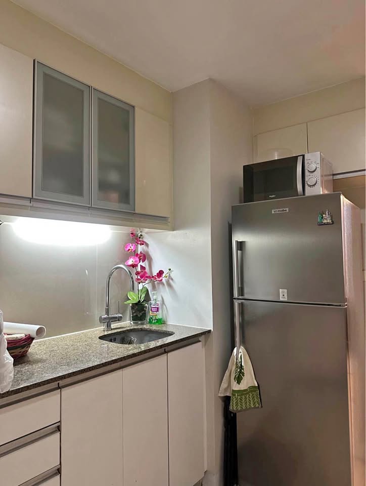 FOR RENT: 1BR sa One Uptown Residences, BGC