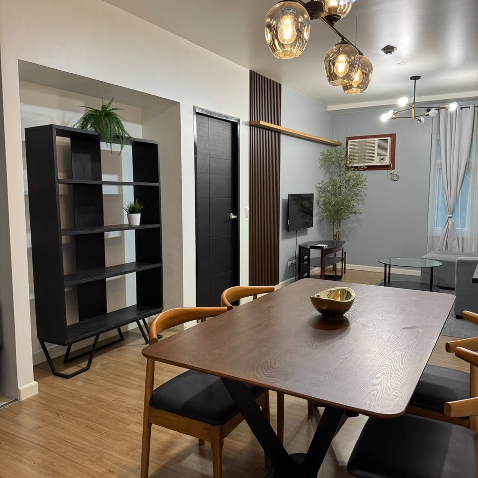 FOR RENT: 1BR sa The Meranti Tower, Two Serendra, BGC